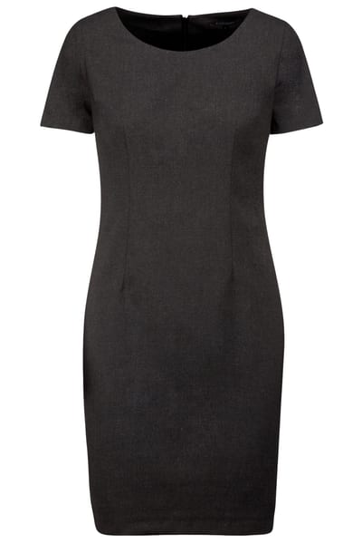 Kleid mit kurzen Ärmeln